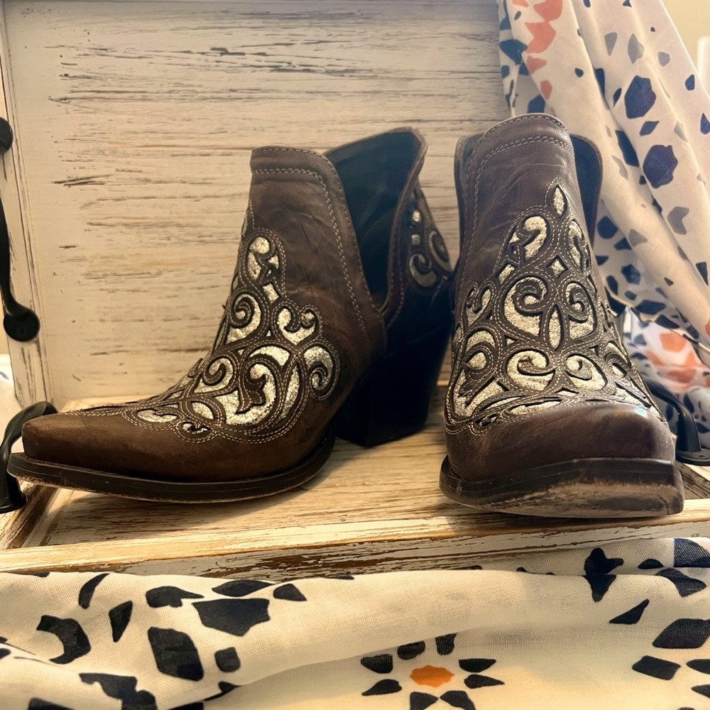 Ariat Dixon Glitter Western Booties